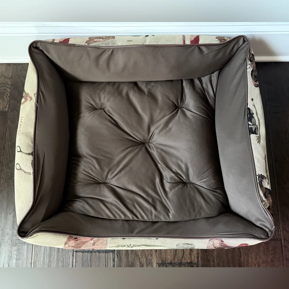 Huntley Equestrian Western Brown Medium Dog Bed